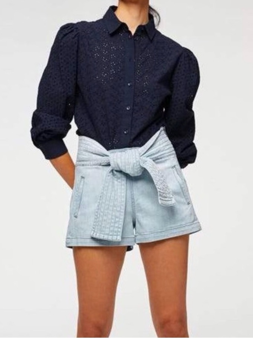 7 For All Mankind Trapunto Belted Denim Shorts in Bianca Blue | Size 29